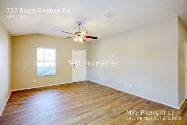 Foto del edificio - 732 River Garden Dr