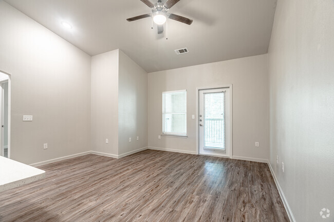 2BR, 2BA - - Silverleaf at Orange