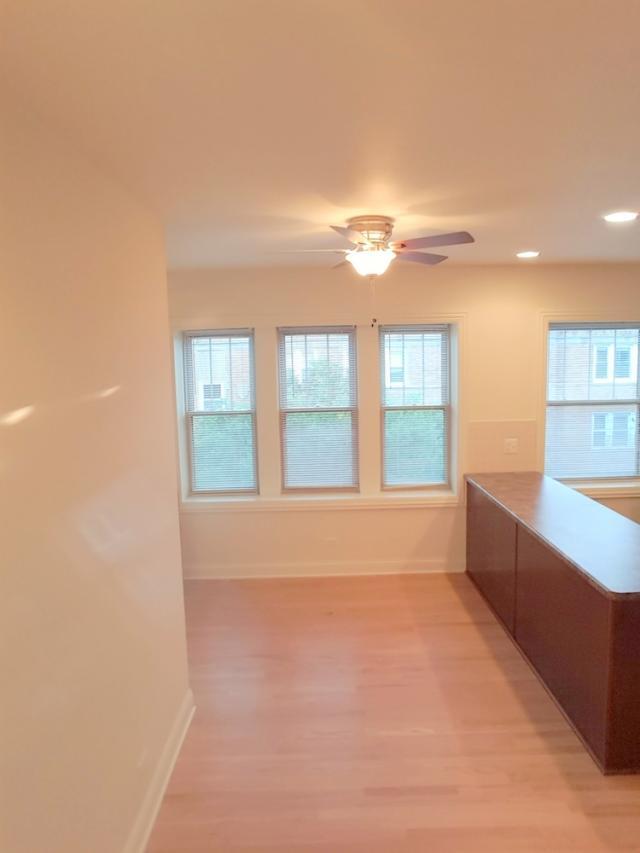Foto del edificio - 2 bedroom in Chicago IL 60625