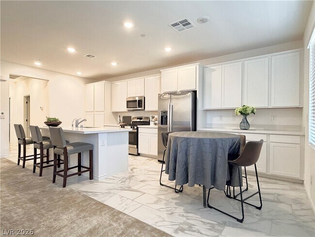 Foto del edificio - 3289 Vasco Fls Ave