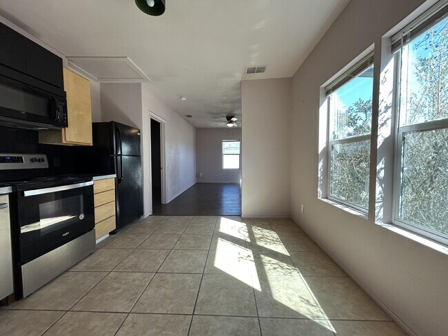 Foto del edificio - 3118 37th St