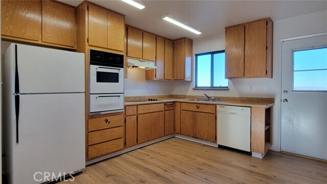 Building Photo - 8554 Athel Ave