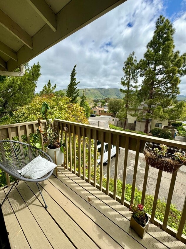 Primary Photo - Condo in Central SLO backing on Open Space
