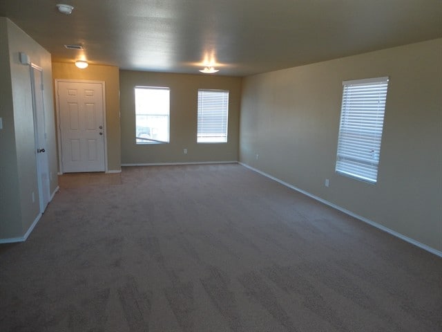 Building Photo - 937 Iona Dr