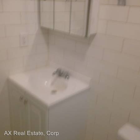 Building Photo - 3519 Tryon Ave