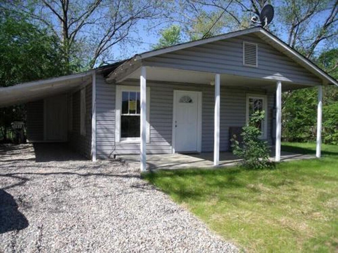 Primary Photo - 102 Mattison Rd