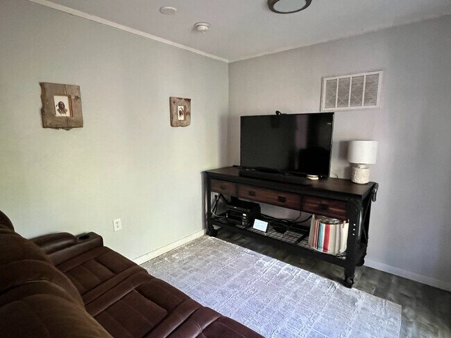Foto del edificio - 135 Hideaway Dr