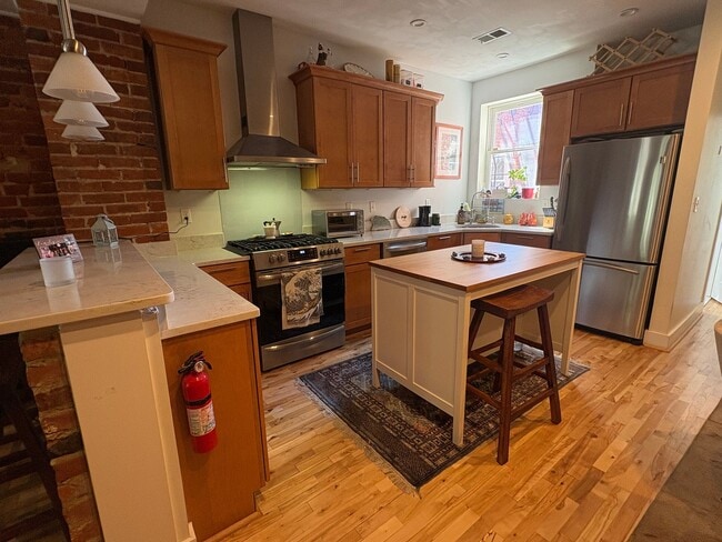 Foto del edificio - 1200 Monroe St NW