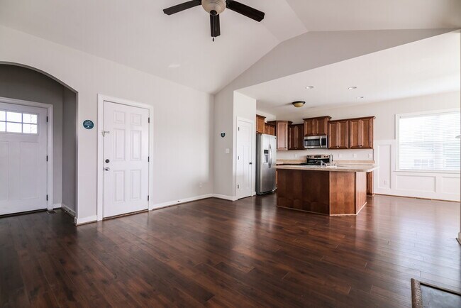 Foto del edificio - 199 Westchase Dr