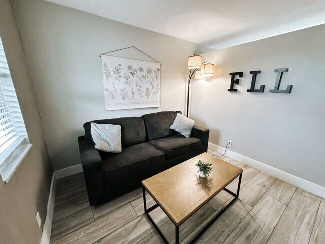 Foto del edificio - 50 Davie Blvd