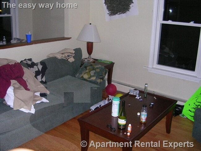 Photo - 12 Mt Auburn St Apartment