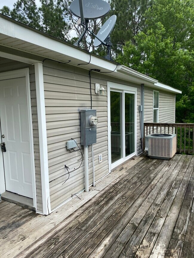 Building Photo - Beautiful 4/2 in Bay St. Louis, MS