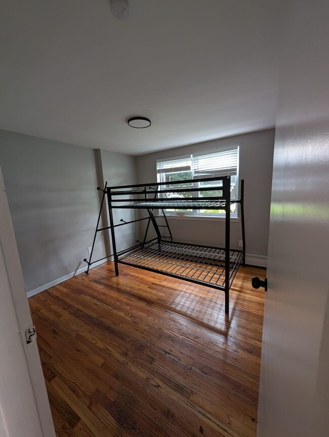 Building Photo - 901 Stuyvesant Ave