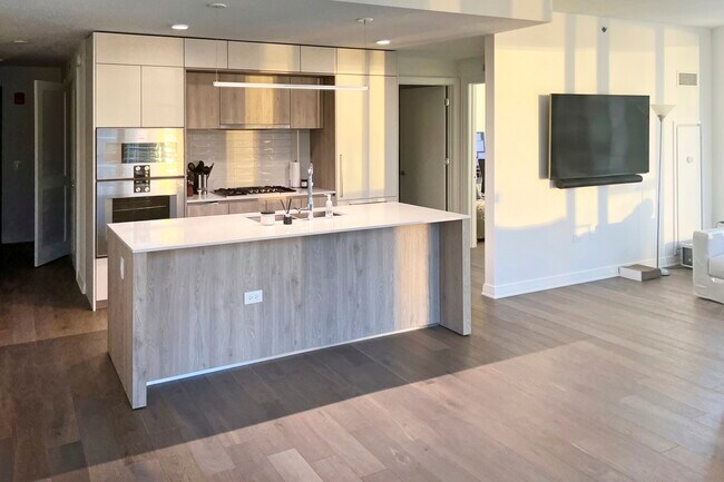 Foto del edificio - 211 N Harbor Dr