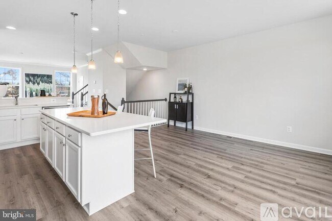 Foto del edificio - 211 Spring Bank Ave