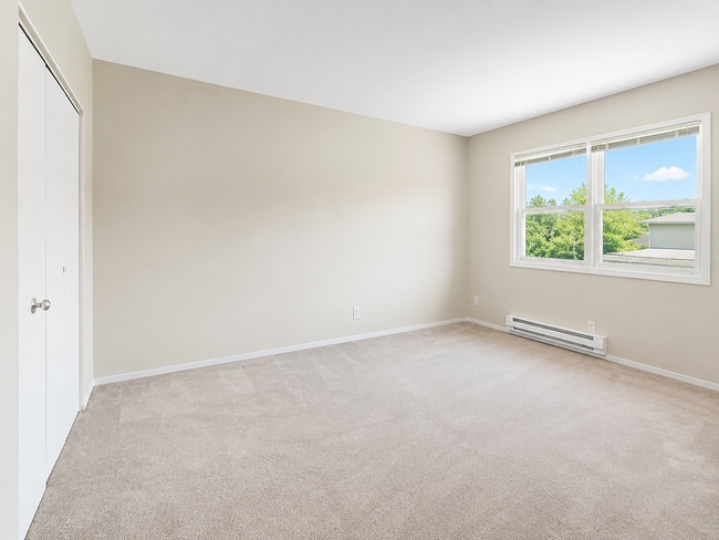 Building Photo - 1831 Mulberry Dr