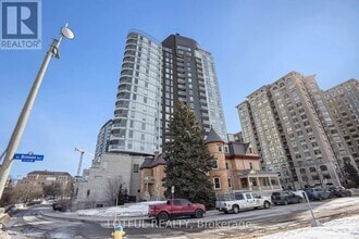 Building Photo - 428-428 Sparks St.