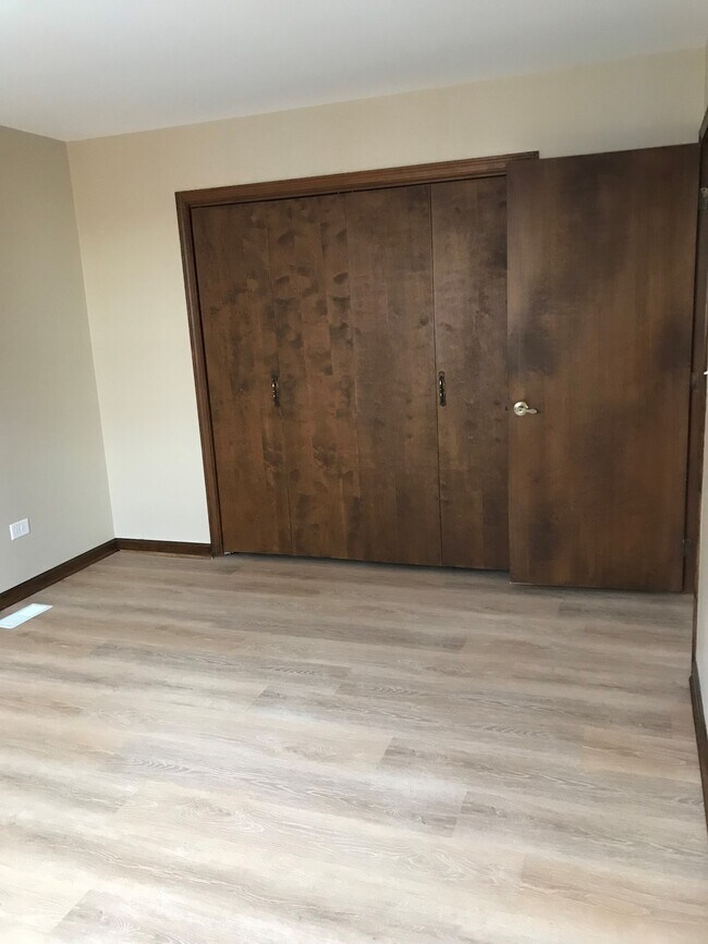 Bedroom 1 - 654 Eletson Dr