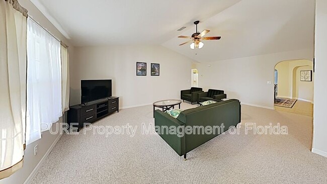 Building Photo - 9911 SW 96th St