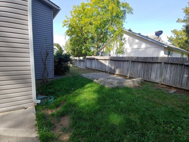 Building Photo - Remodeled Duplex - Midtown CDA