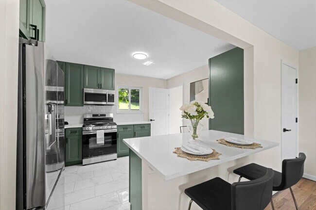 Foto del edificio - 7944 Lavington Dr