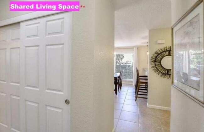 Building Photo - bedroom in Santa Monica CA 90403
