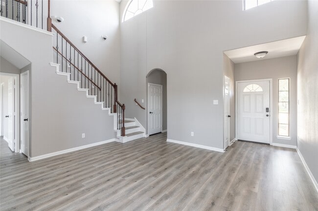 Foto del edificio - 23622 Virginia Pine Dr