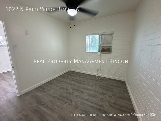 Foto del edificio - 1022 N Palo Verde Blvd