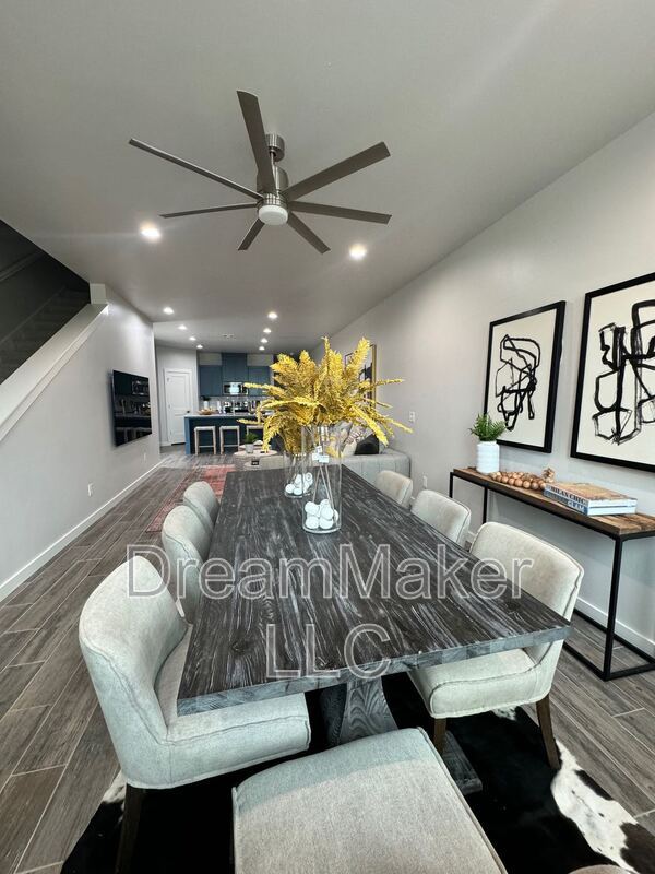 Building Photo - 2807 Clifton Ter