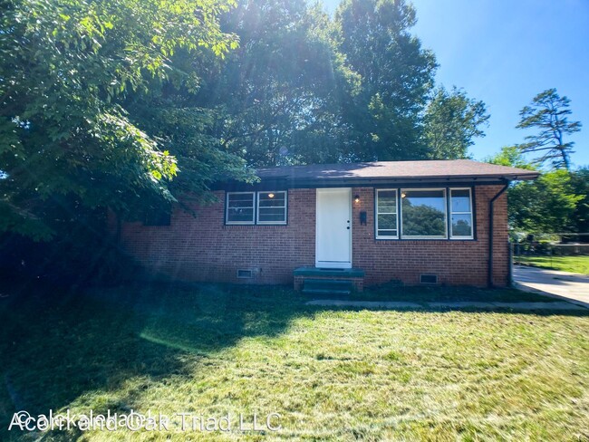 Building Photo - 3 br, 1 bath House - 624 Mobile St