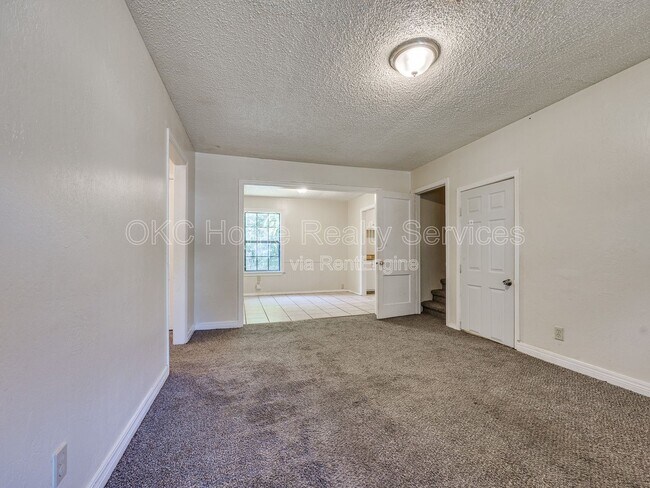 Foto del edificio - 3304 SE 19th St