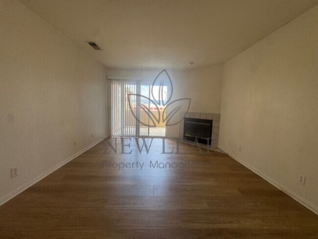 Foto del edificio - 42140 Lyndie Ln