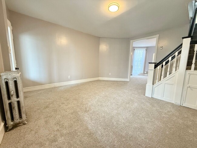 Building Photo - Spacious 3-Bedroom Home with Porches in Co...
