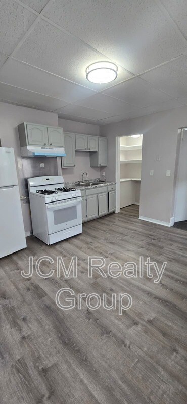Foto principal - 54-54 Blue Hill Ave