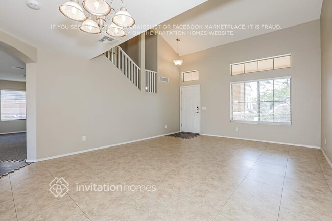 Building Photo - 2528 W Prospector Way