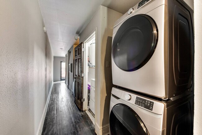Foto del edificio - 5002 Junius St