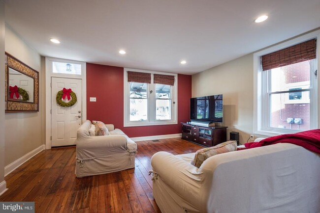 Foto del edificio - 739 S Matlack St