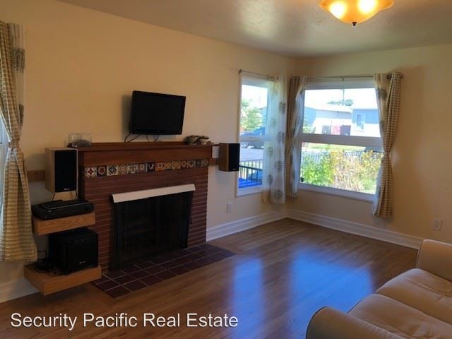 Foto del edificio - 2 br, 2 bath House - 2812 Esmond Ave