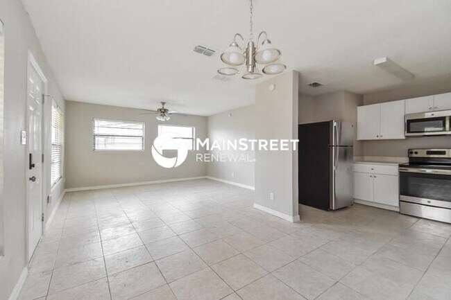 Building Photo - 3 Bedroom Pet-Friendly Home in ORLANDO, FL...
