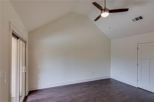 Building Photo - 103 Conservation Dr