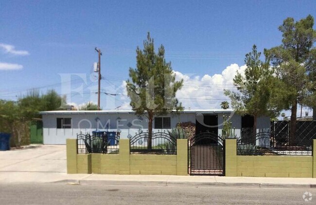 Building Photo - 1612 Capistrano Ave