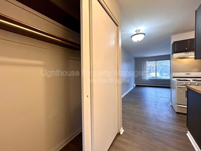 Foto del edificio - 1333 Kendall St SE