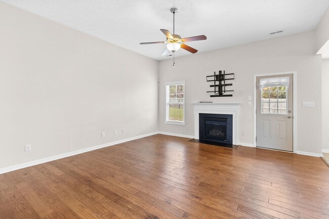 Foto del edificio - Well-Maintained 3 Bedroom, 2 Bath Home