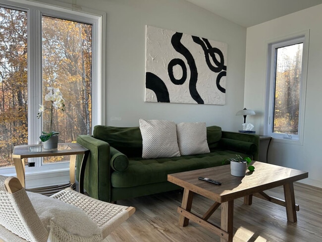 Photo du bâtiment - 94 Chem. des Martins Pêcheurs