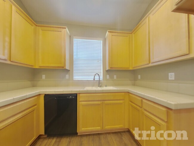 Foto del edificio - 5518 Savage Ave