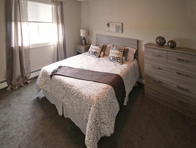 Building Photo - Liberty Park Apartments