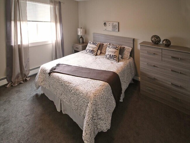 Photo du bâtiment - Liberty Park Apartments