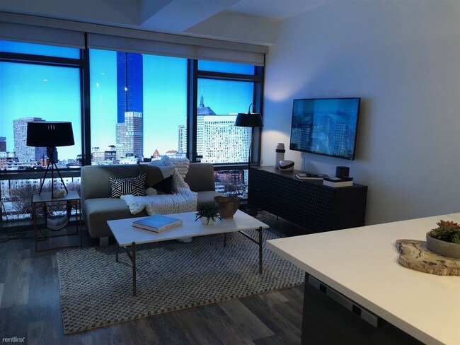 Building Photo - 2 br, 1 bath Triplex - 50 Herald St # 202E