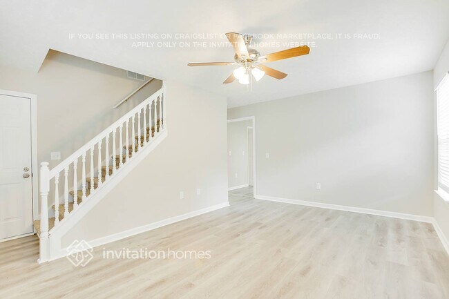 Foto del edificio - 7028 Branch Crossing Way