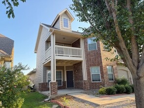 Building Photo - 9720 Colonywood Dr